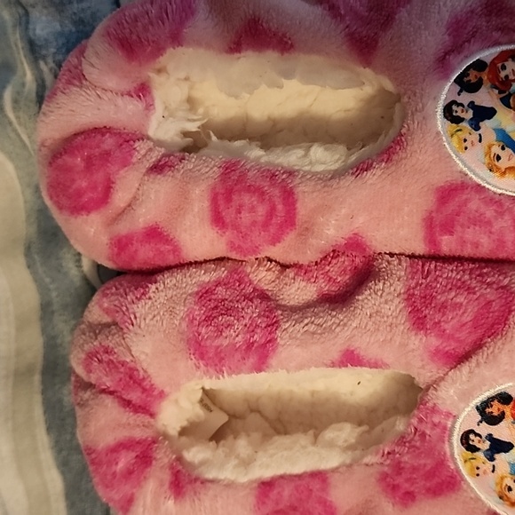 Disney Princess slippers size 6/8 Girls - Picture 5 of 7